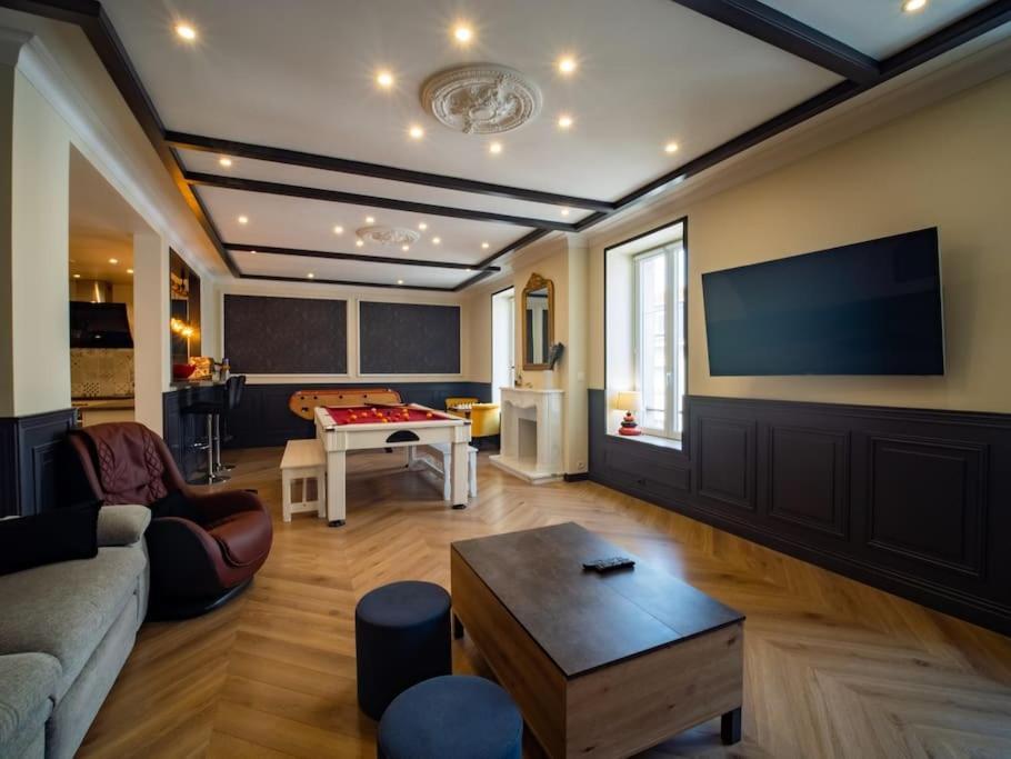 Mega Jeanne D'Arc Billard Baby Foot Logements Insolites Nancy Exterior foto