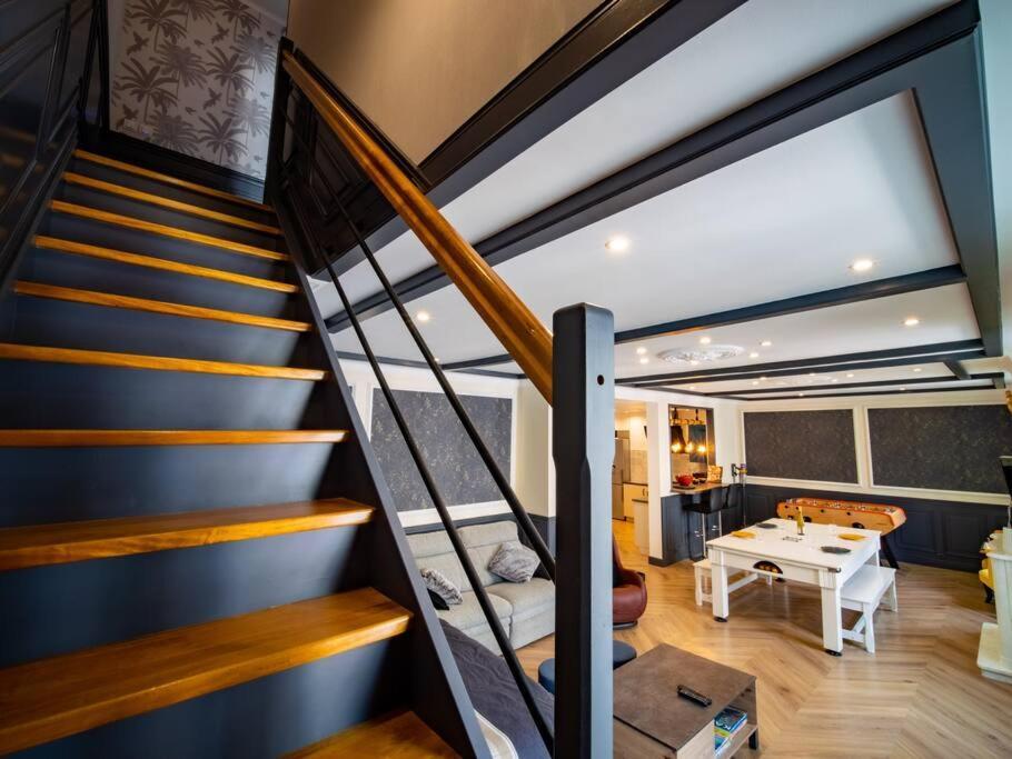 Mega Jeanne D'Arc Billard Baby Foot Logements Insolites Nancy Exterior foto